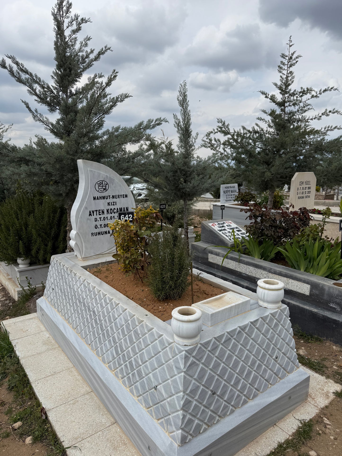 Baklava İşlemeli Mezar Modeli